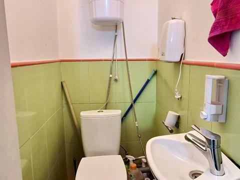 комерційна за адресою Академіка Корольова вул., 74а