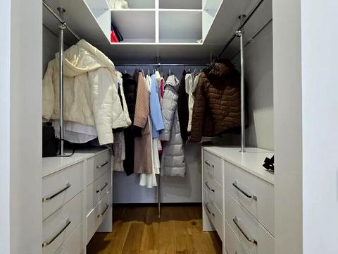 квартира за адресою Івано-Франківськ, Височана вул., 18 к29