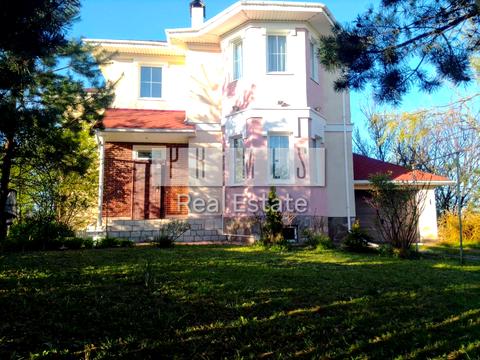 будинок за адресою Зоряна вул.