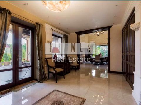 будинок за адресою Центральна вул.