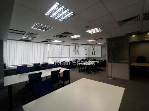 комерційна за адресою Богдана Хмельницького вул., 19-32