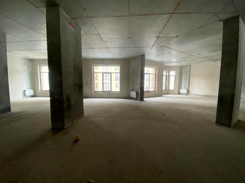 комерційна за адресою Дегтярна вул., 20