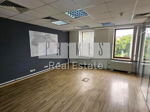 комерційна за адресою Богдана Хмельницького вул., 19-21