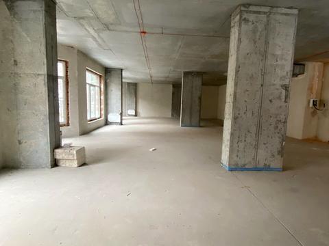 комерційна за адресою Дегтярна вул., 18