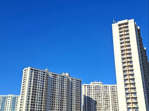 участок по адресу Академика Сахарова ул.