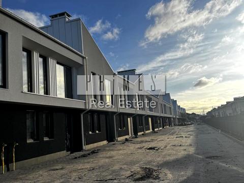 будинок за адресою Світанкова вул.