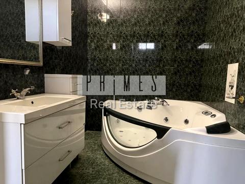 будинок за адресою Парникова вул.