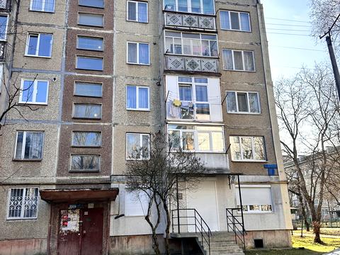 квартира за адресою Василя Симоненка вул., 8