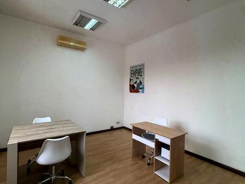 комерційна за адресою Соборна пл. (Жовтнева), 1-Б