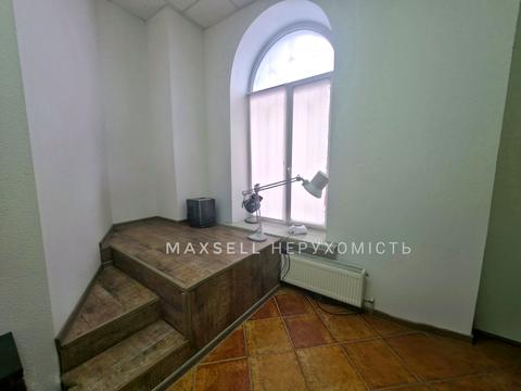 комерційна за адресою Лікаря Зіновія Красовицького пров. (Промисловий), 12