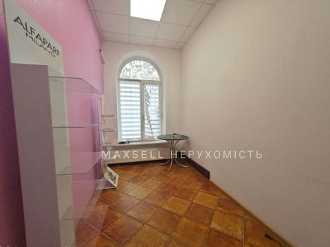 комерційна за адресою Лікаря Зіновія Красовицького пров. (Промисловий), 12