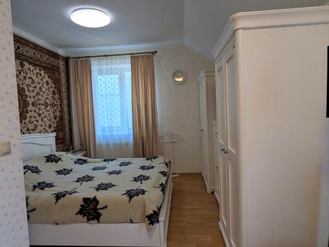 будинок за адресою Дмитра Яворницького вул.