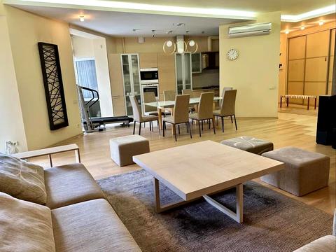 квартира по адресу Александра Олеся ул., 25д