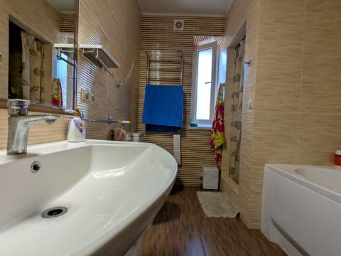 будинок за адресою Дмитра Яворницького вул.