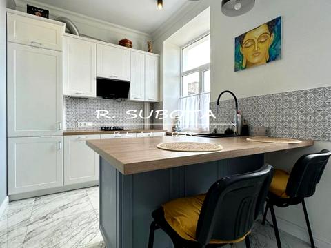 квартира за адресою Первозванівська вул., 43