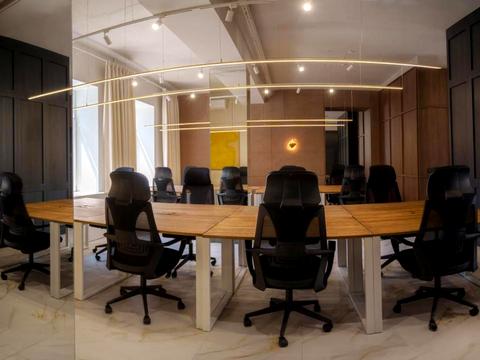 комерційна за адресою Еспланадна вул., 32 В