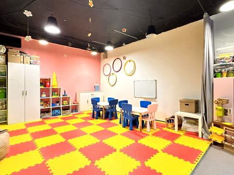 комерційна за адресою Петра Григоренка просп., 1-Б