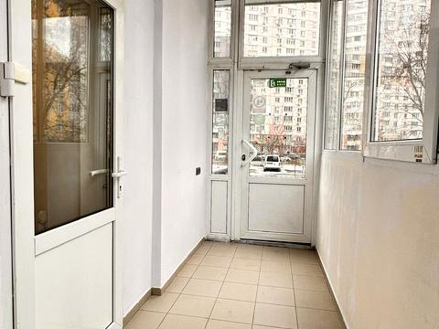 комерційна за адресою Петра Григоренка просп., 1-Б