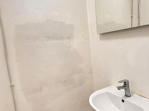 комерційна за адресою Петра Григоренка просп., 1-Б