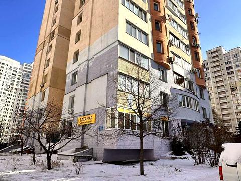 комерційна за адресою Петра Григоренка просп., 1-Б