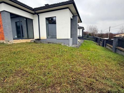 будинок за адресою Олега Куцина вул. (Климента Тімірязєва)