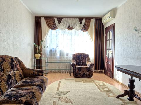 квартира за адресою Академіка Грушевського вул., 38