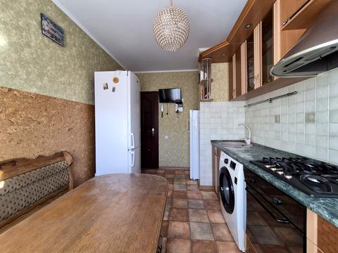 квартира за адресою Академіка Грушевського вул., 38