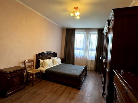 квартира за адресою Шота Руставелі вул., 44