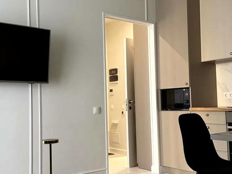 квартира за адресою Салютна вул., 2к20