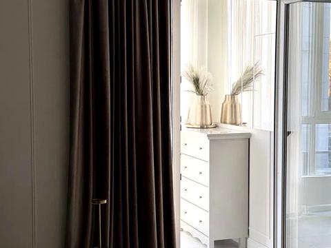 квартира за адресою Салютна вул., 2к20