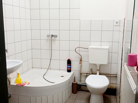 комерційна за адресою Промислова вул., 2