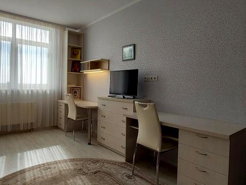 квартира по адресу Семьи Кульженков ул. (Дегтяренко Петра), 33