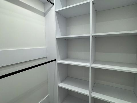 квартира за адресою Приозерна вул., 42