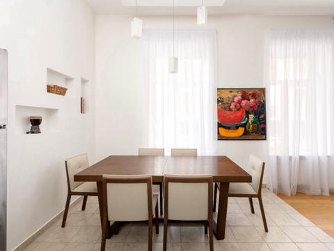 квартира за адресою Круглоуніверситетська вул., 6