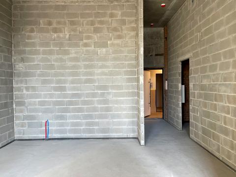 комерційна за адресою Василя Тютюнника вул. (Анрі Барбюса), 43