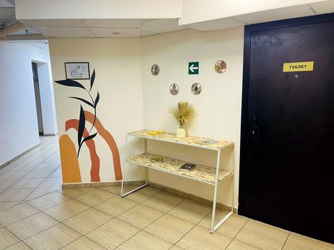 комерційна за адресою Раїси Окіпної вул., 4