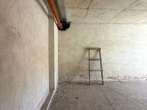 паркомісце за адресою Чорновола вул., (Будинок 2)