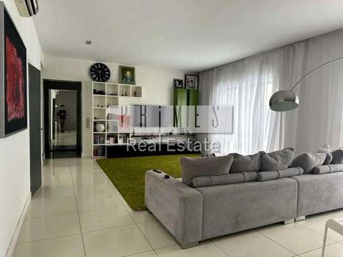 будинок за адресою Молодіжна вул.