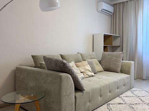 квартира за адресою Патріарха Мстислава Скрипника вул., 40