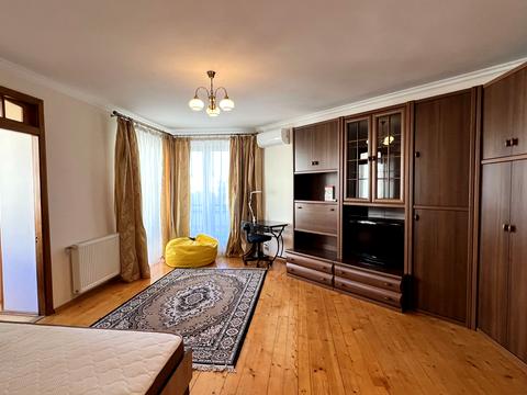 квартира за адресою Володимира Великого вул., 9