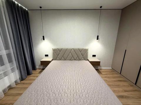 квартира по адресу Олександра Олеся ул., 17