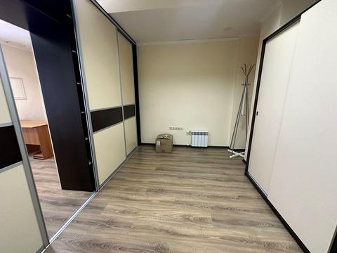 комерційна за адресою Космічна вул., 21