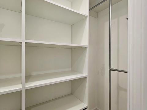 квартира за адресою Олега Мудрака вул. (Генерала Наумова), 1-Б