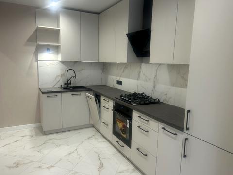 квартира за адресою Мартинова просп., (вул. Молодіжна, 10)