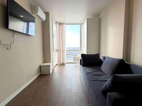 квартира за адресою Олега Мудрака вул. (Генерала Наумова), 1-Б