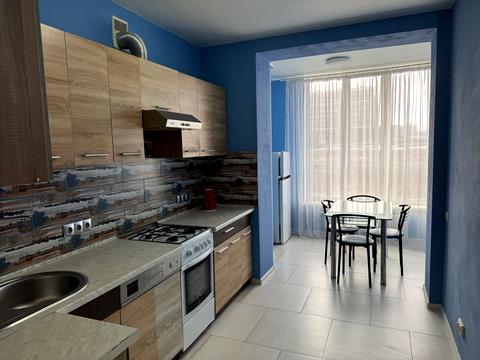 квартира за адресою Героїв Небесної Сотні просп., 30/2