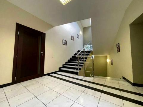 комерційна за адресою Ігорівська вул., 1/8