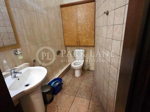 комерційна за адресою Київ, Саперно-Слобідська вул., 8