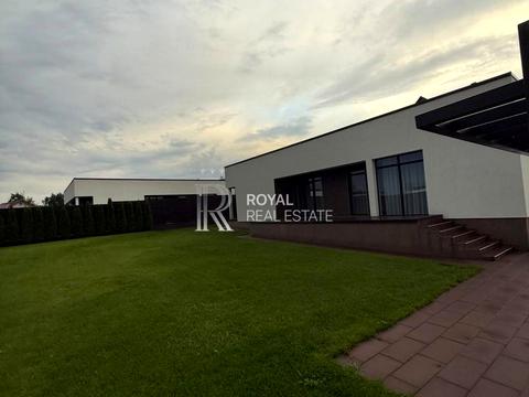 будинок за адресою Дачна