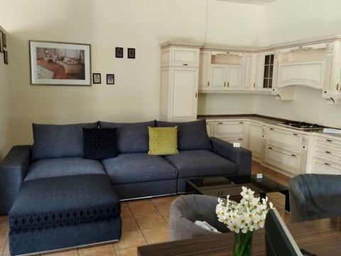 комерційна за адресою Староміська вул., 52